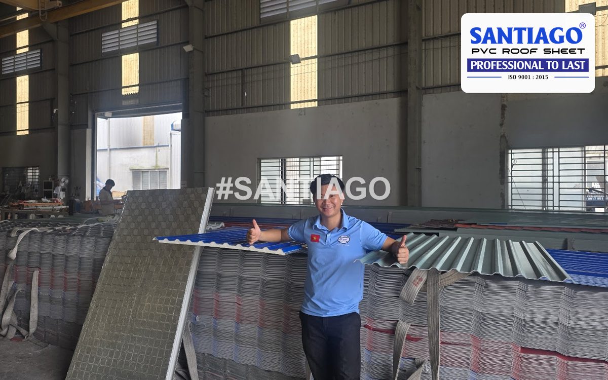 Roofing sheets in the Santiago warehouse, October 2025